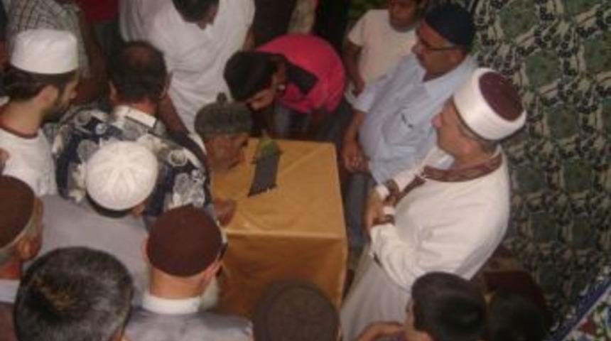 Doğanşehir'de Bulunan Sakal-ı Şerif Ziyarete A&ccedil;ıldı