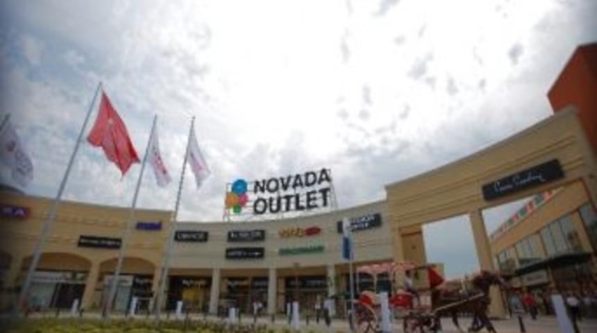 Novada Outlet S&ouml;ke&rsquo;de Alışveriş Yapanlar Kazanıyor