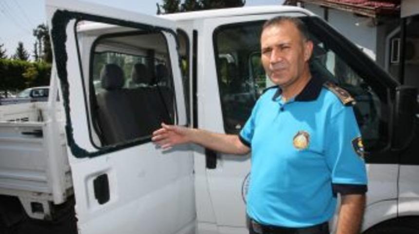 Zabıta aracına saldırı