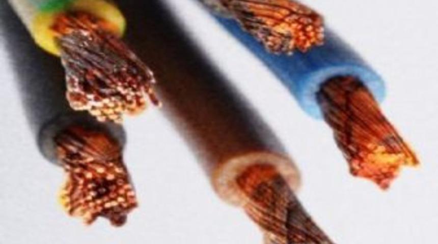 Kablo Hırsızları İş Başında