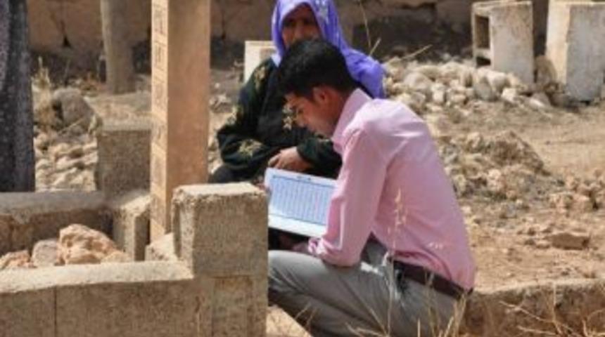 Mezarlıklarda Bayram Yoğunluğu