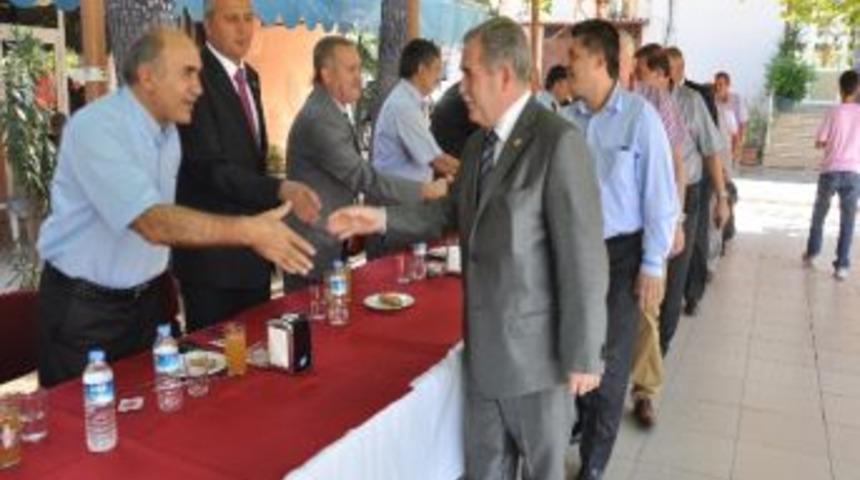 Soma'da Protokol Halkla Bayramlaştı