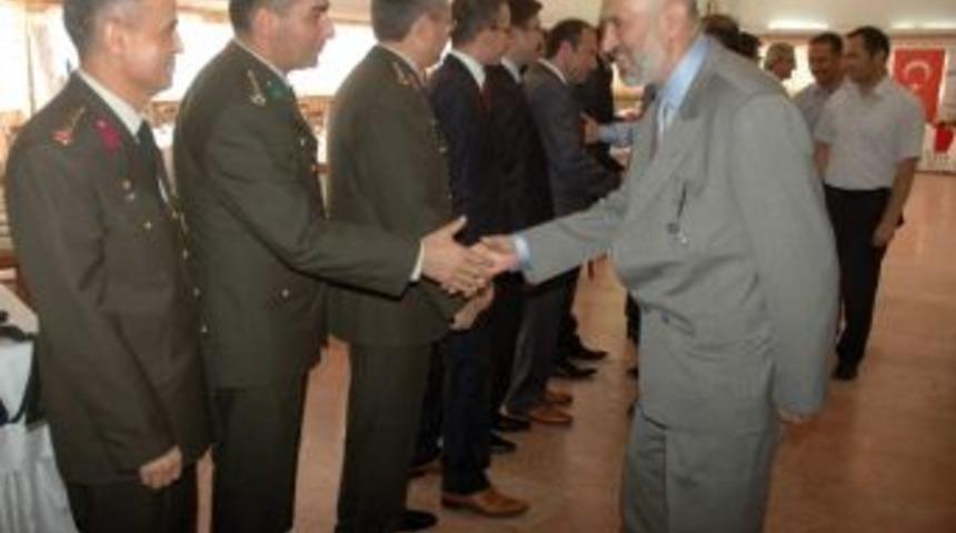 Van'da Resmi Bayramlaşma