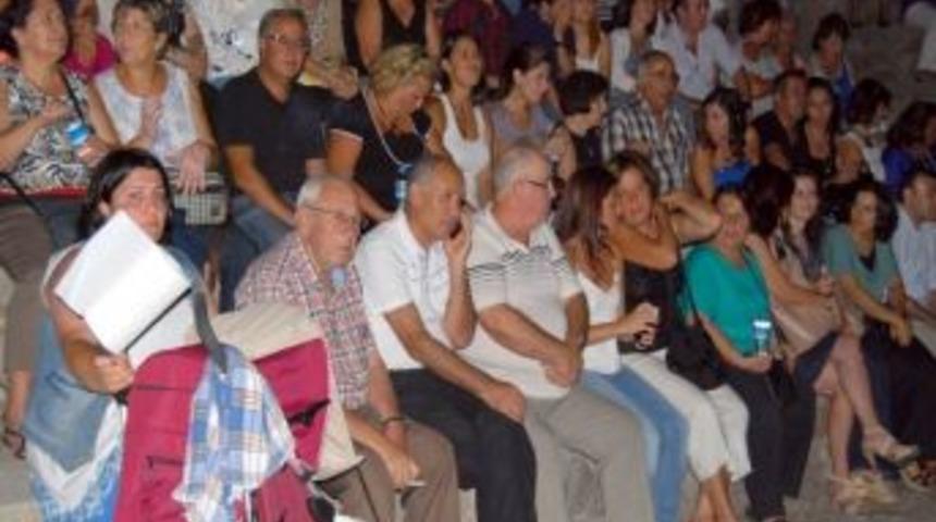 Ayvalık'ta Leman Sam Fırtına Gibi Esti