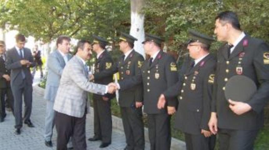 Korkuteli&rsquo;de Protokol Bayramlaştı