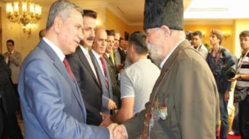 Başbakan Yardımcısı Arın&ccedil;: "ger&ccedil;ek Bayramların Tadını En Kısa Zamanda Alacağız"