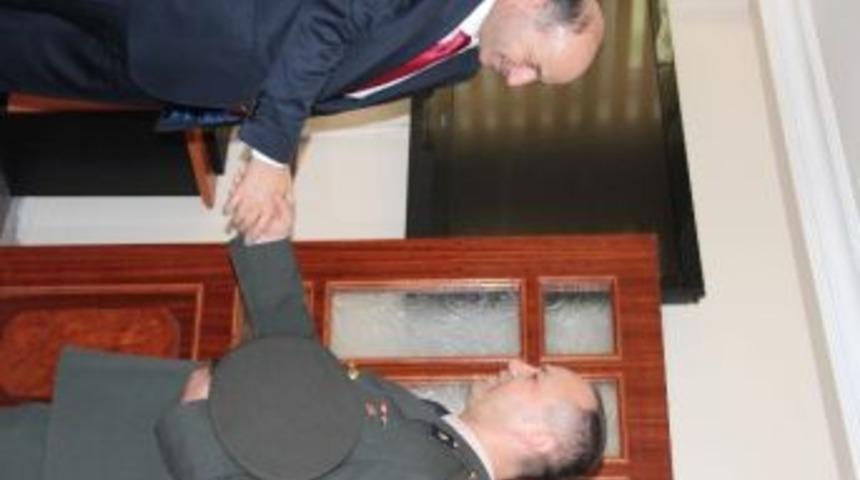 Ardahan&rsquo;da Bayramlaşma