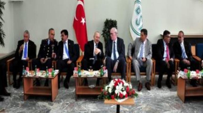 Eskişehir Protokol&uuml; Bayramlaşmada Bir Araya Geldi