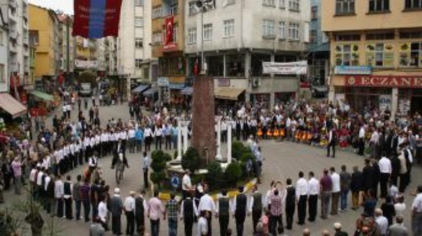 Tonya Festivale Hazır