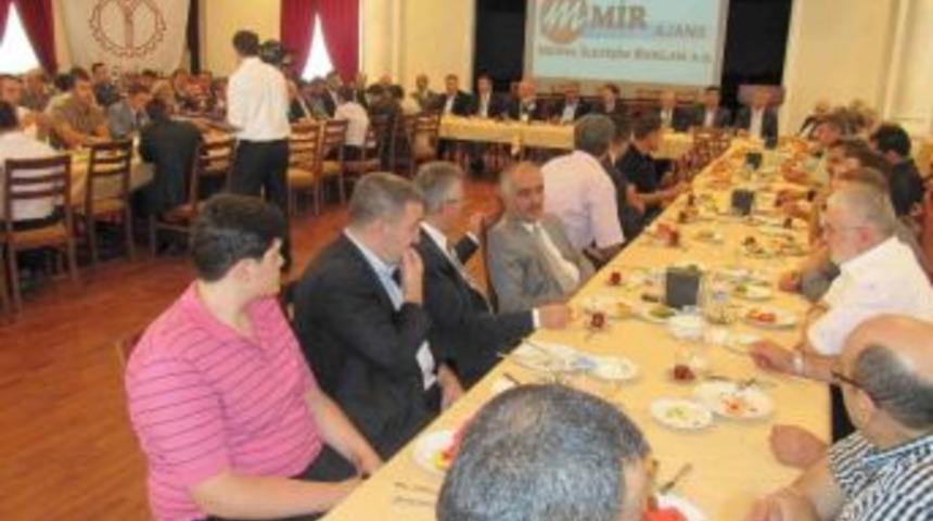 M&uuml;siad Konya Şubesi'nde Bayramlaşma