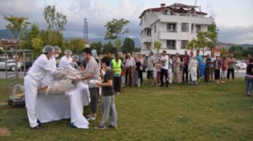 Başiskele Belediye'si Ramazan Boyunca 11 Bin Kişiye İftar Verdi