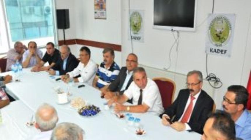 Kadef&rsquo;te Bayramlaşma