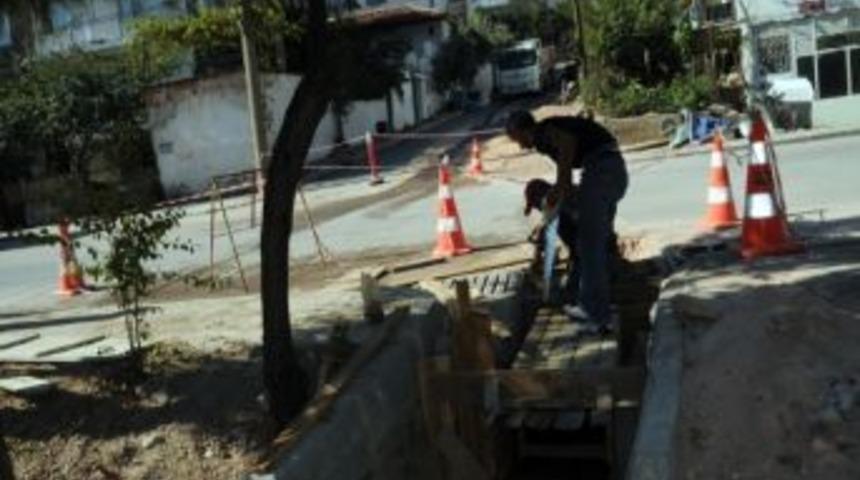 Belediye Dink&ccedil;iler Mahallesini Su Baskınlarından Kurtardı