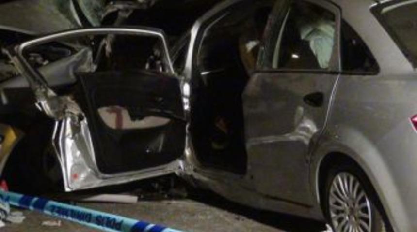 &Ccedil;orum&rsquo;da Feci Kaza: 2 &Ouml;l&uuml;, 6 Yaralı