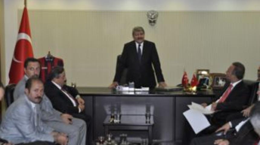 Belediyede bayramlaşma birinci g&uuml;n&uuml; yapıldı