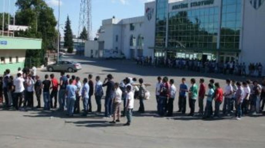 Burasspor-twente Maçının Biletleri Satışa Çıktı