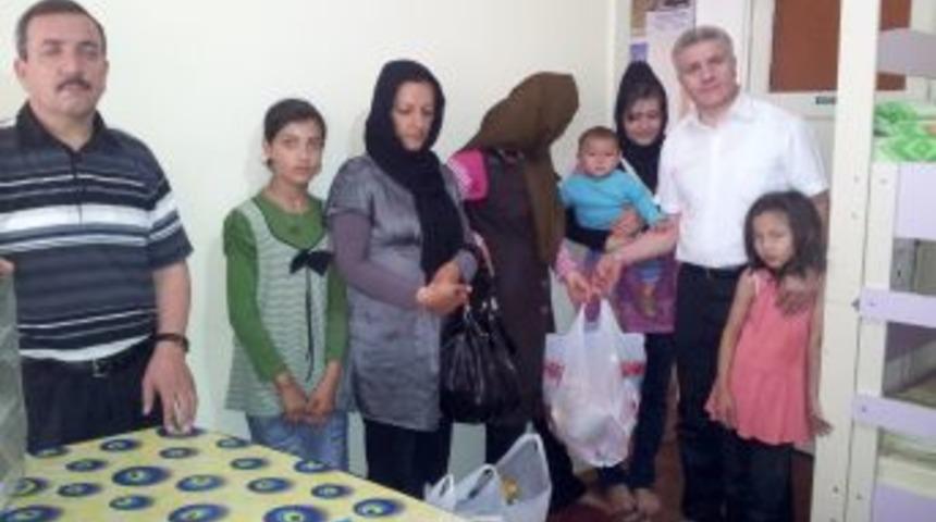Diva- Sen, Afganlı Aileleri Bayramda Sevindirdi