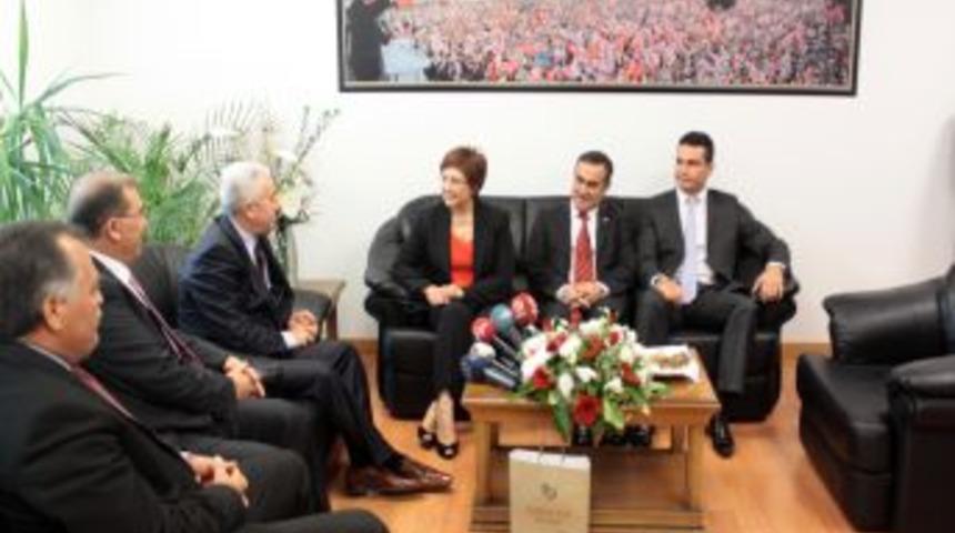 MHP'li Durmaz: Ter&ouml;rle M&uuml;cadelede CHP Ikircikli Davranmamalı