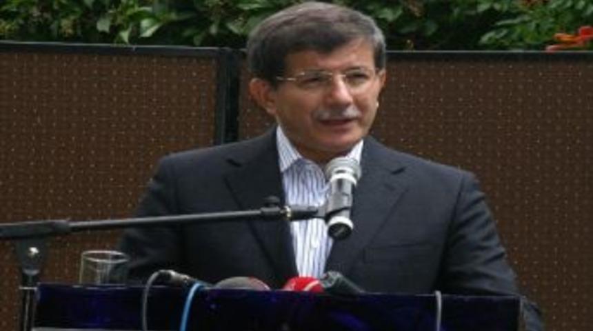 Bakan Davutoğlu Şehit Aileleri Ve Gazilerle Buluştu