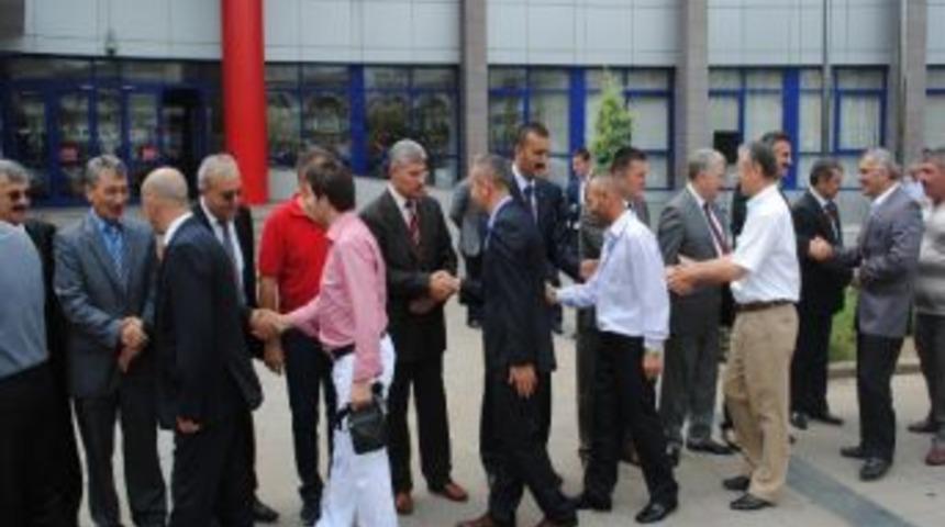 D&uuml;zce Belediyesi Personeli Bayramlaştı