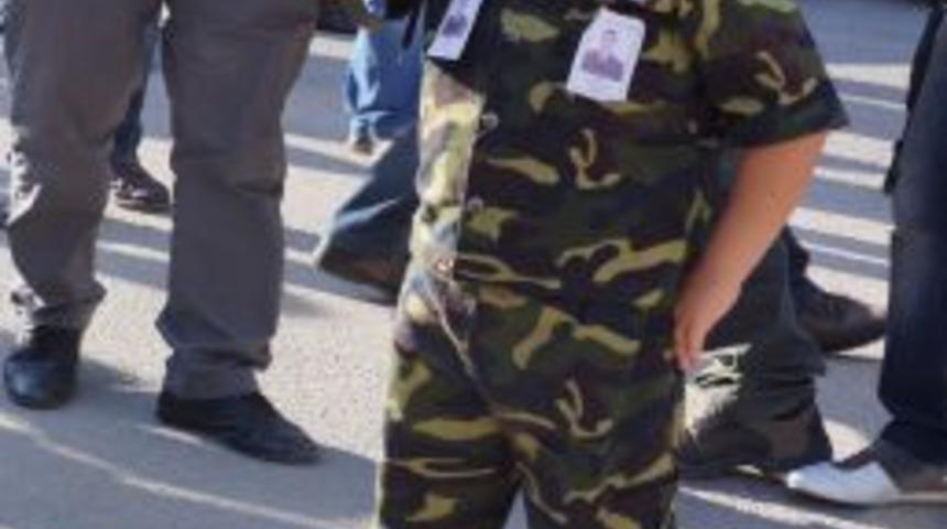 Şehit Annesinden PKK'ya: Benim Oğlum Şehit Oldu, Sizin &Ouml;l&uuml;lerinize Leş Derler