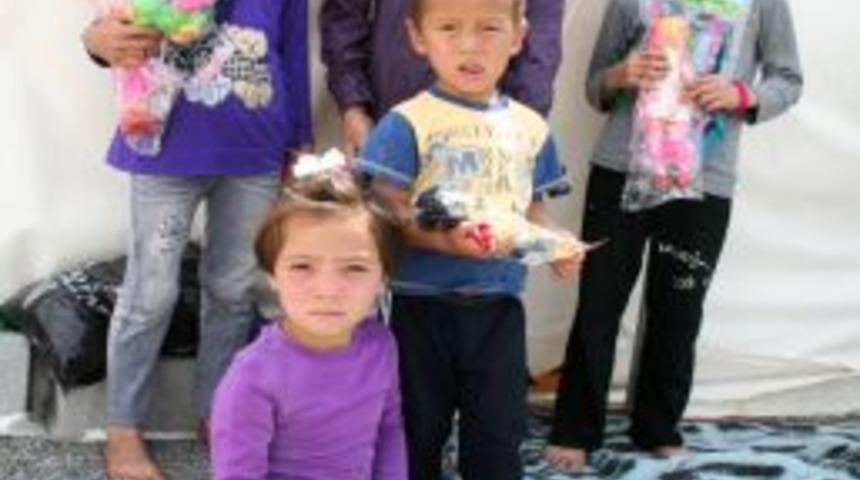 M&uuml;lteciler Bayramda Unutulmadı