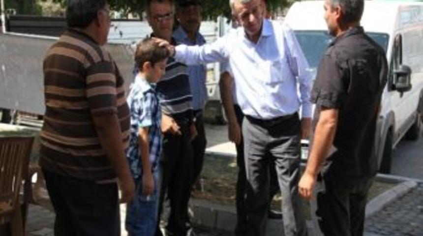 Gasziemir Belediye Başkanı Şenol Vatandaşla Bayramlaştı