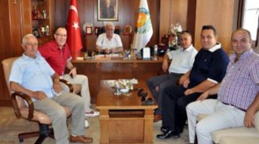 Ak&ccedil;ay&rsquo;da Bayramlaşma Sıcak Bir Ortamda Ge&ccedil;ti