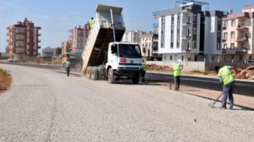 Karşıyaka Mahallesi&rsquo;ndeki Yollar Asfaltlanıyor