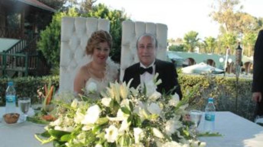 Adana Hipodrom M&uuml;d&uuml;r&uuml; Mutlu, &Ouml;zlem Al İle Evlendi