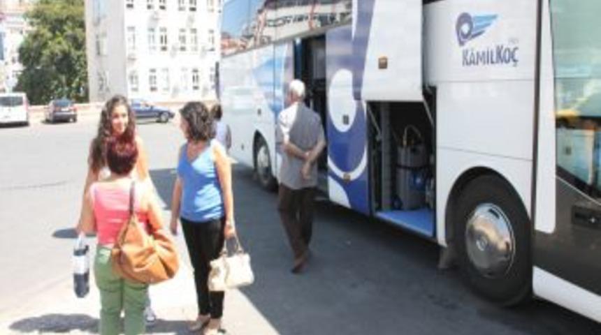 Ereğli Otob&uuml;s Terminalinde Ara&ccedil; Yoğunluğu Yaşanıyor