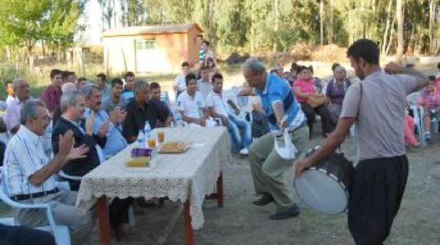 Akk&ouml;pr&uuml;'de Hasat Şenliği Yapıldı