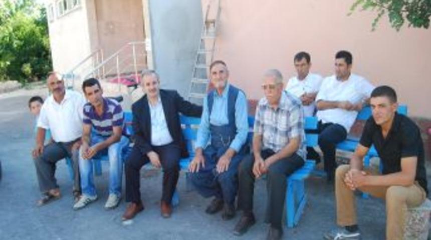 Başkan &Ouml;zgan K&ouml;yleri Ziyaret Etti