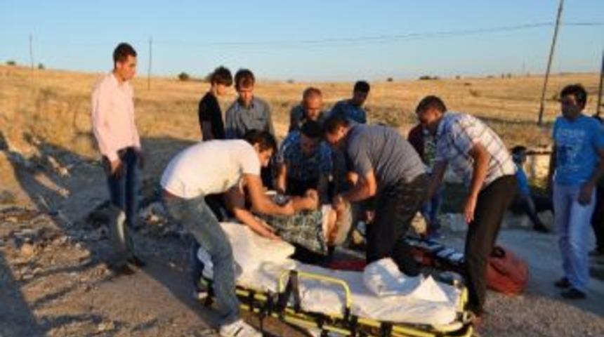 Demirci&rsquo;de Motosiklet Kazası: 2 Yaralı