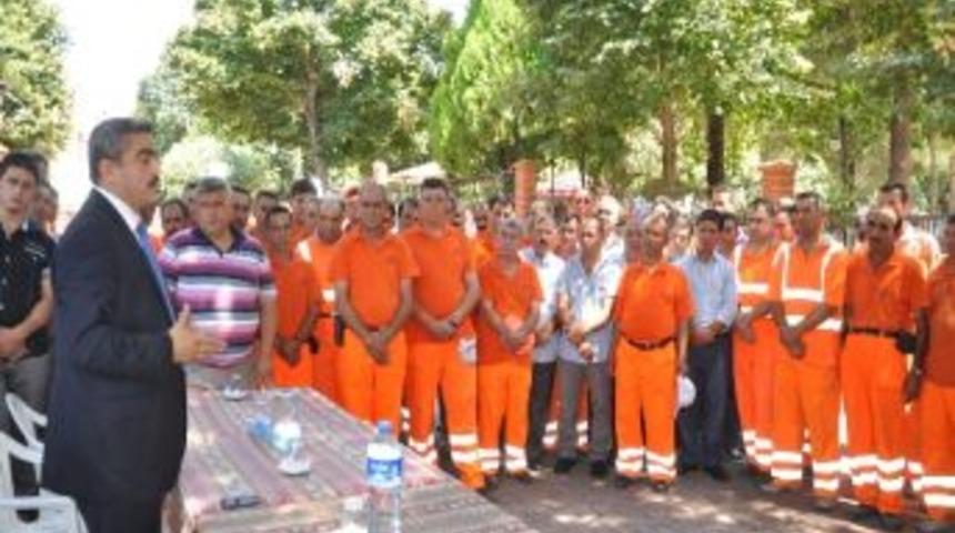 Başkan Alıcık, Personeliyle Bayramlaştı