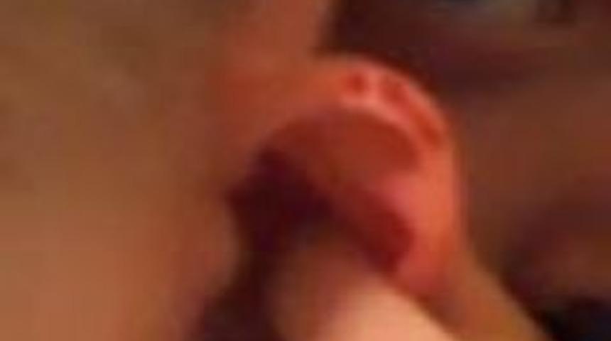 Otob&uuml;sten İndirip Kulağını Kestiler