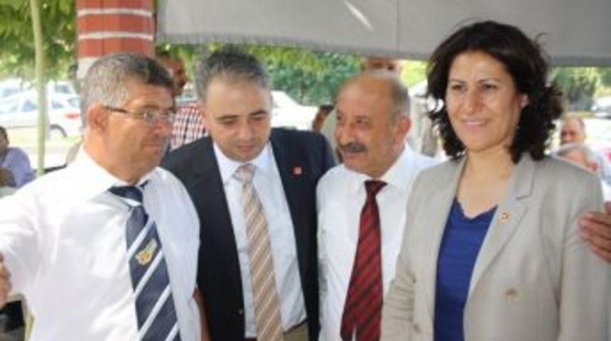 Akhisar CHP'de bayramlaşma