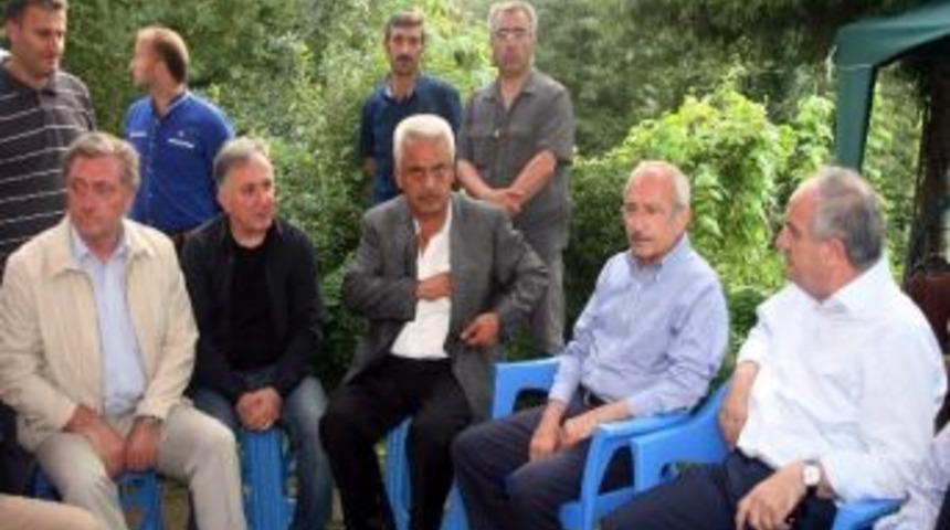 Kılı&ccedil;daroğlu, Taziye Ziyaretinde Bulundu