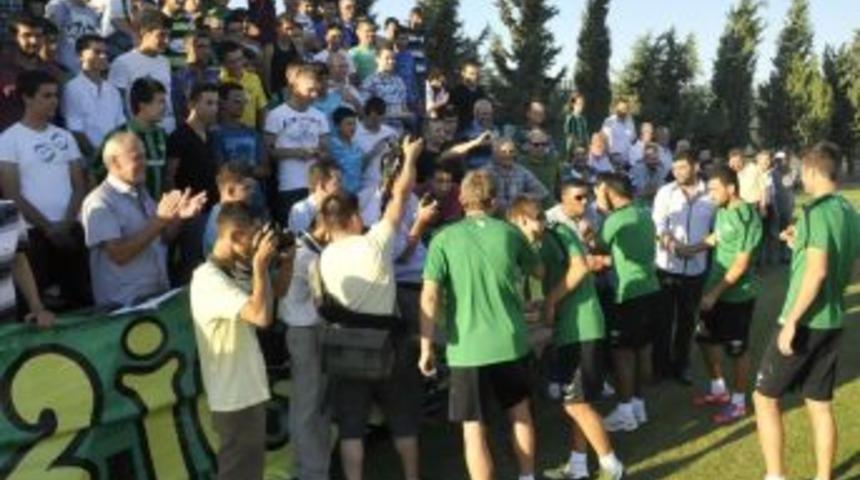 Akigolar'dan besteli bayram kutlama