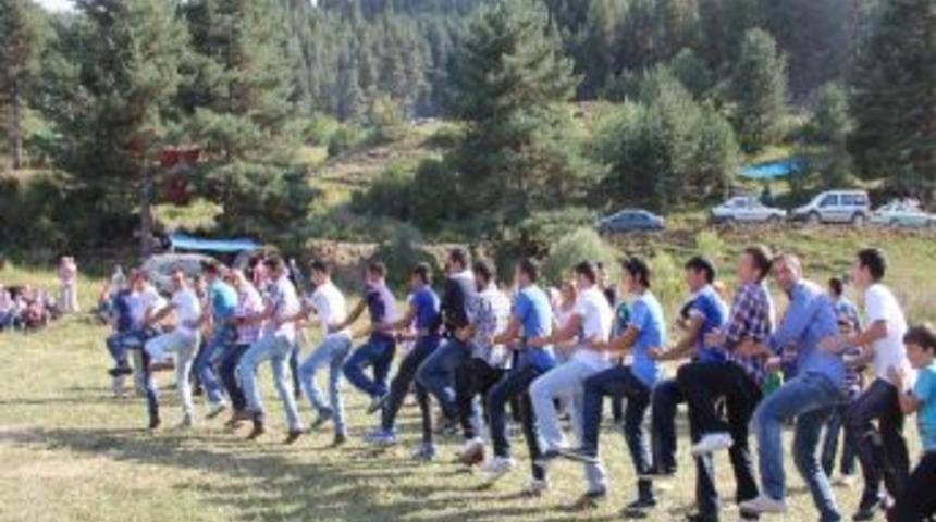 &Ccedil;anakpınarlılar &Ccedil;ifte Bayram Yaşadı