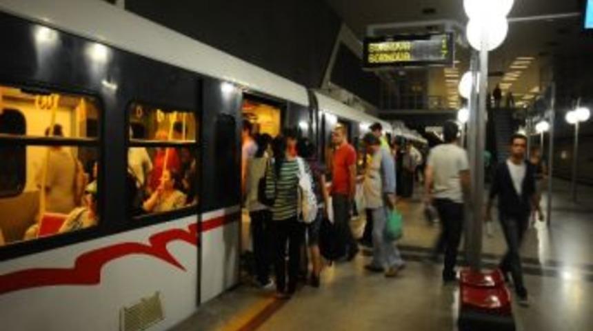 İzmir Metrosu Tam 34 Kez D&uuml;nyayı D&ouml;nd&uuml;