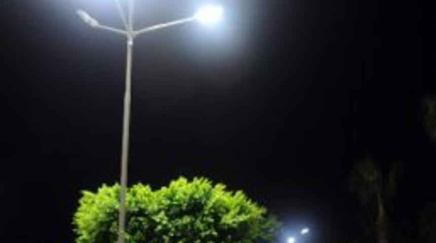 Akaydın Atat&uuml;rk K&uuml;lt&uuml;r Parkı&rsquo;nı İnceledi