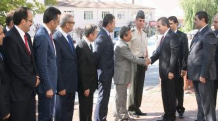 "valiler 3 Yıl S&uuml;reyle G&ouml;rev Yapacak"