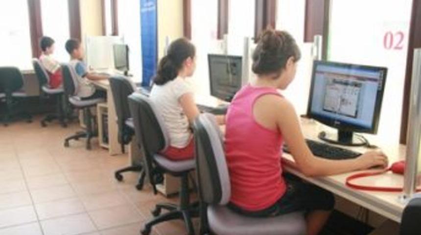 Yazın 30 bin &ouml;ğrenci daha &lsquo;bilgi&rsquo;lendi