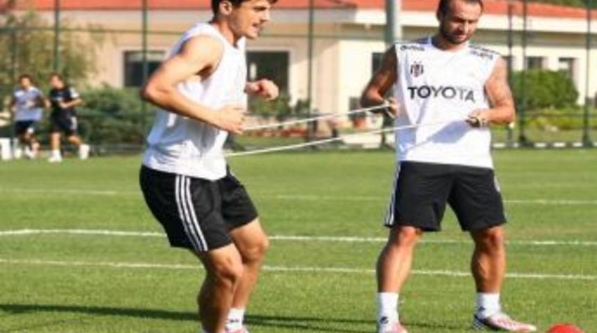 Beşiktaş, Galatasaray Ma&ccedil;ı Hazırlıklarını S&uuml;rd&uuml;r&uuml;yor