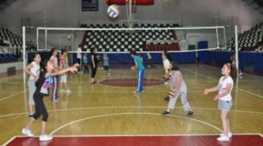 Voleybol&rsquo;a İlgi Artıyor