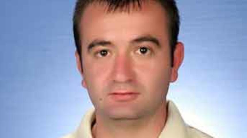 Annesini ve kız kardeşini öldürdü