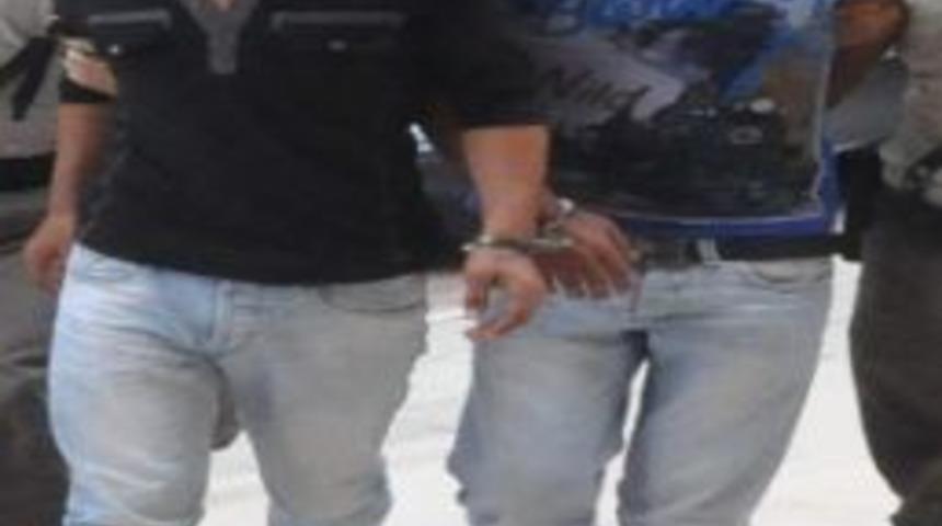 D&uuml;ğ&uuml;n&uuml; Kana Buladılar