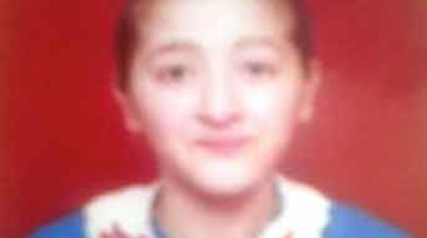 Evlenme teklifini reddedince &ouml;ld&uuml;r&uuml;ld&uuml;