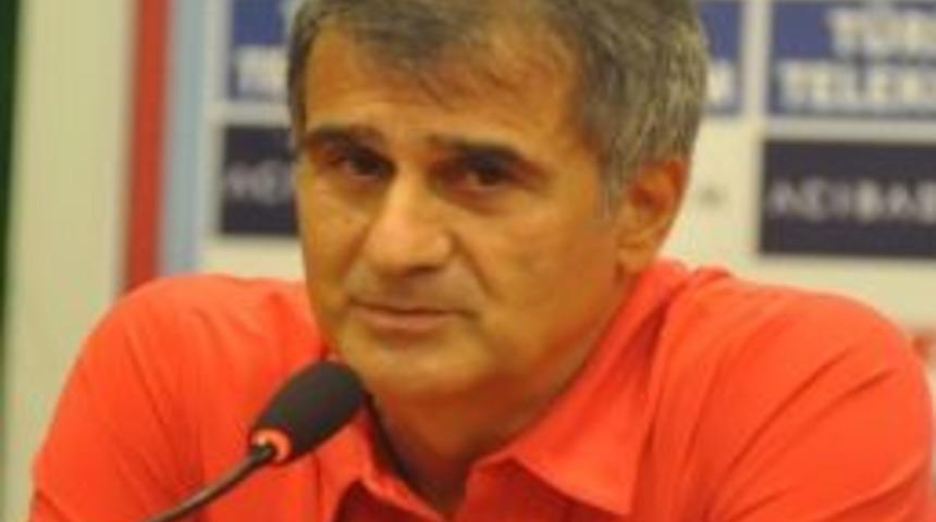 Trabzonspor'da G&ouml;zler Videoton Ma&ccedil;ında